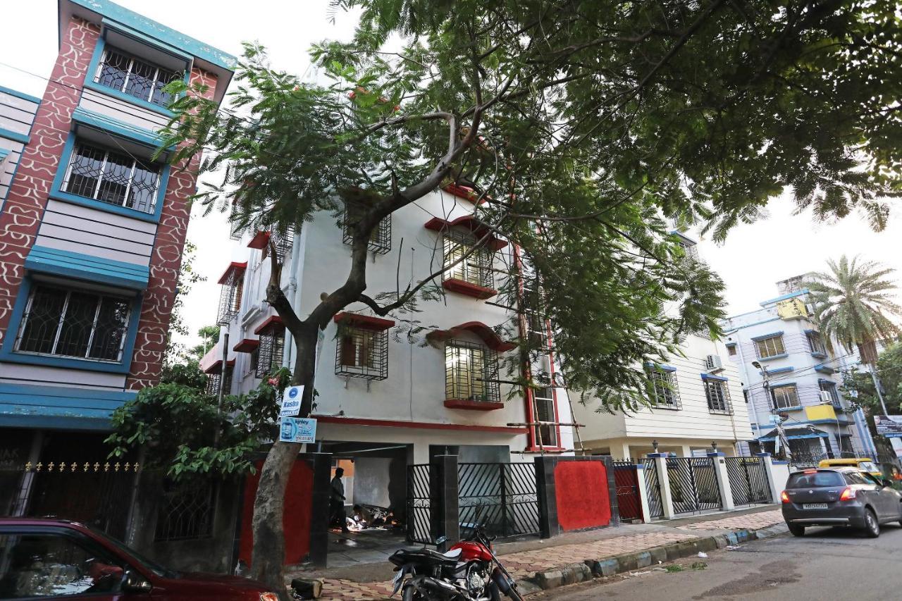Отель Oyo 17187 Urban Casa Калькутта Экстерьер фото
